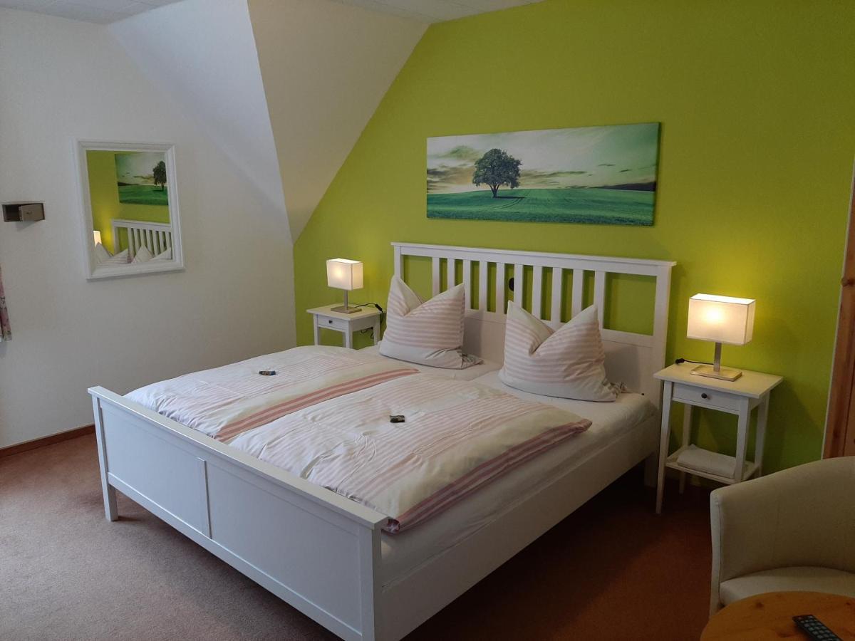 Garni-Hotel-Schaefer Schuld Экстерьер фото